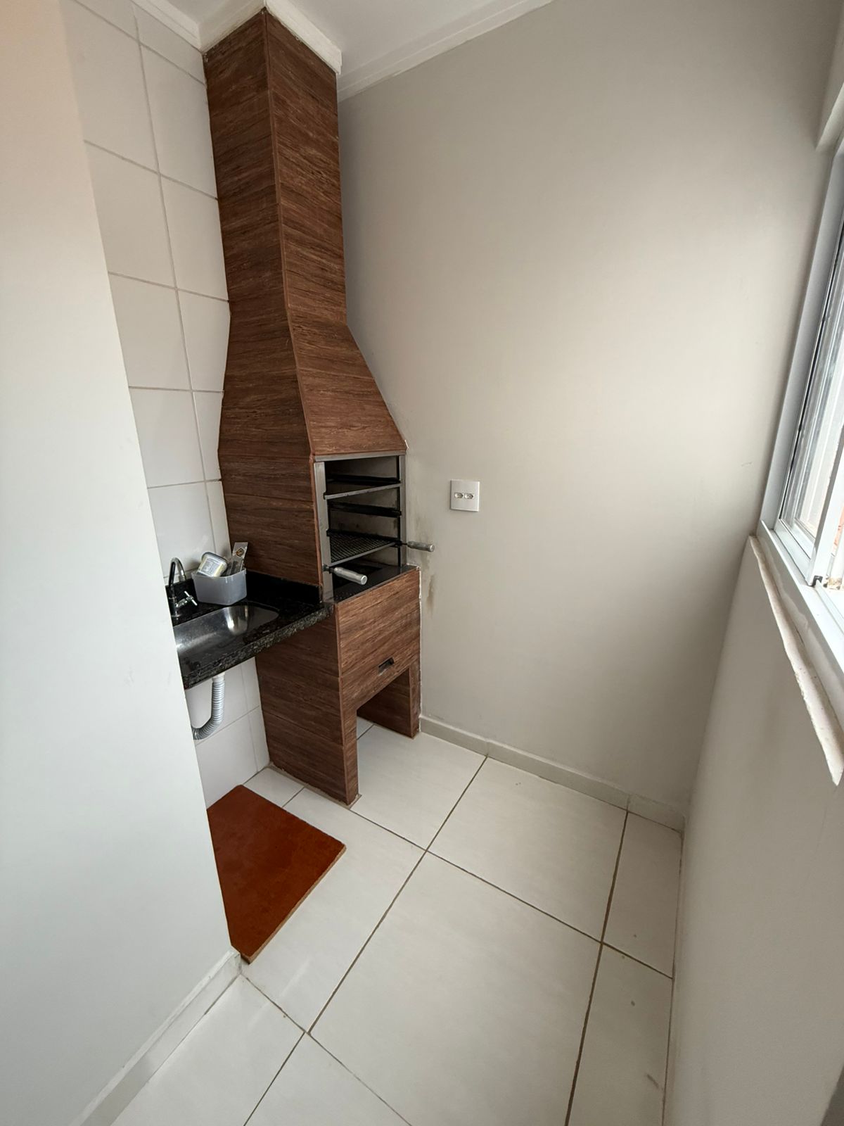 Apartamento à Venda no Luiza 2