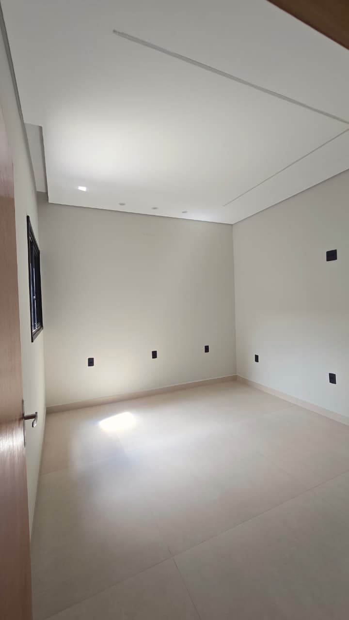 Casa à Venda no Jardim Natal