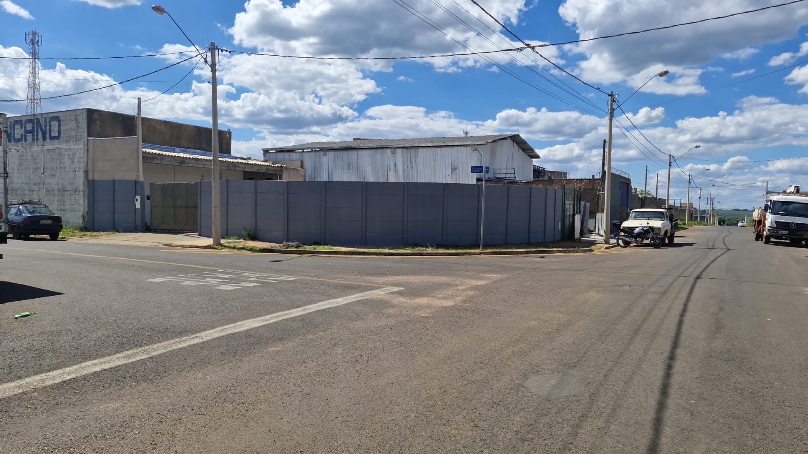 Terreno à Venda no Distrito Industrial