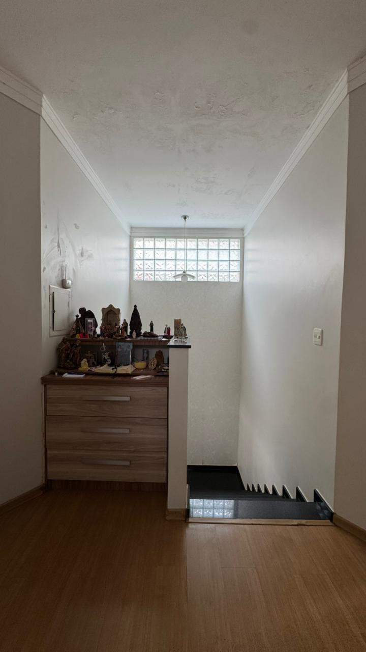 Casa de Alto Padrão à Venda no Jardim Veneza