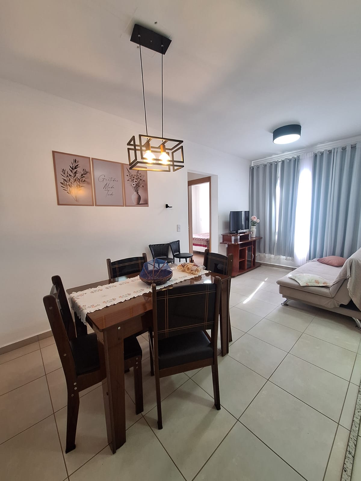 Apartamento à Venda na Vila Nicácio