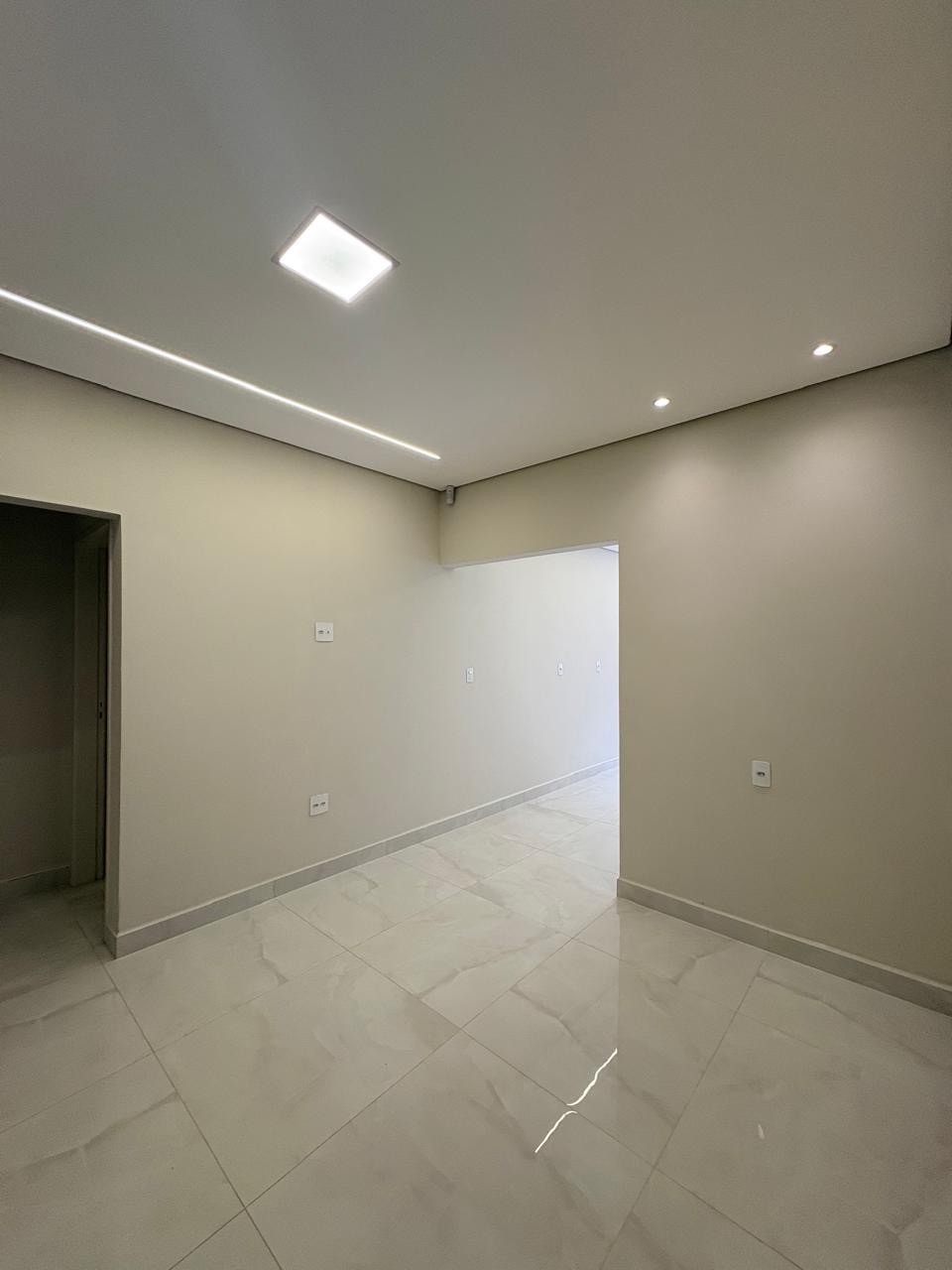 Casa à Venda na Estação