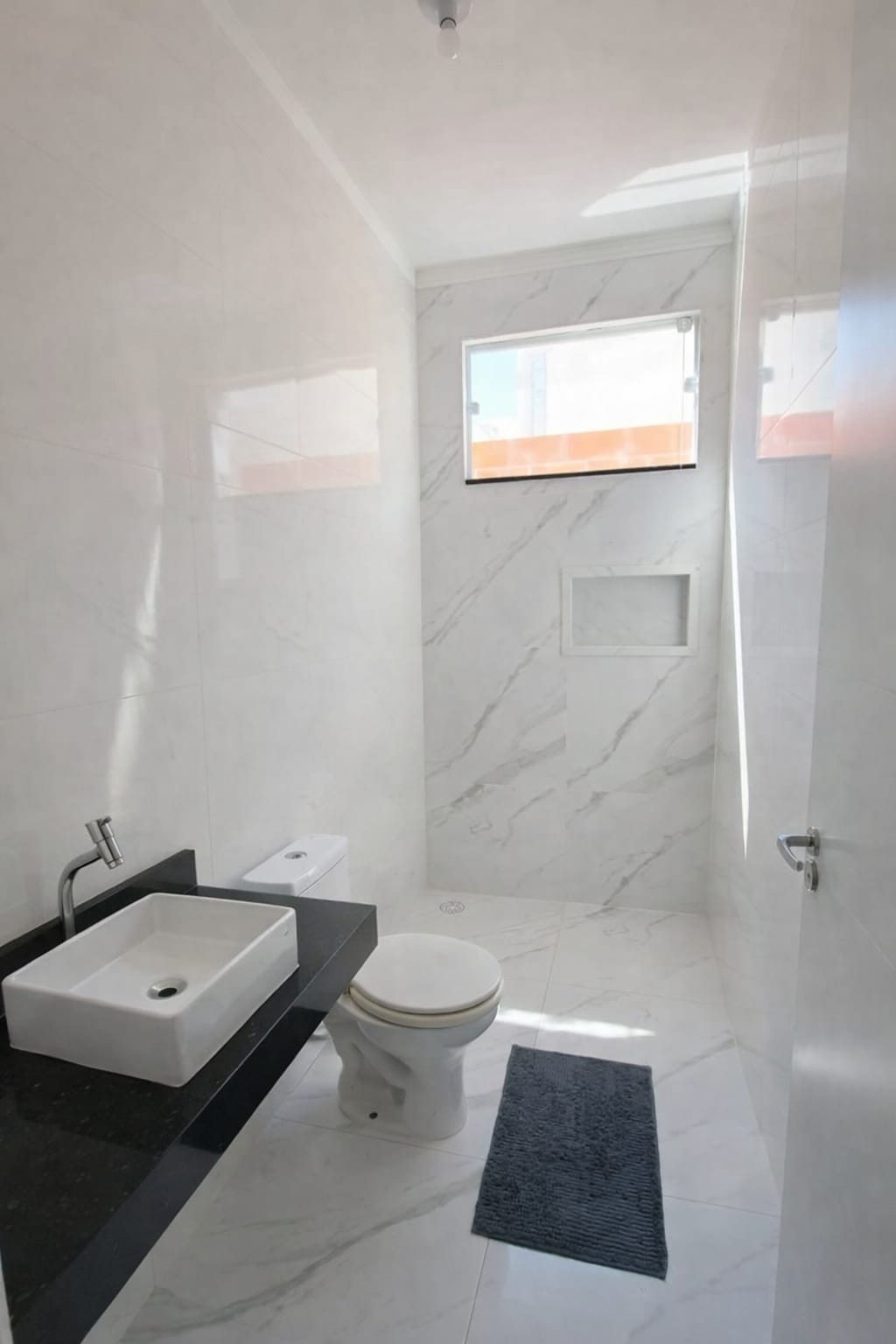 Casa no bairro Parque dos Coqueiros à Venda