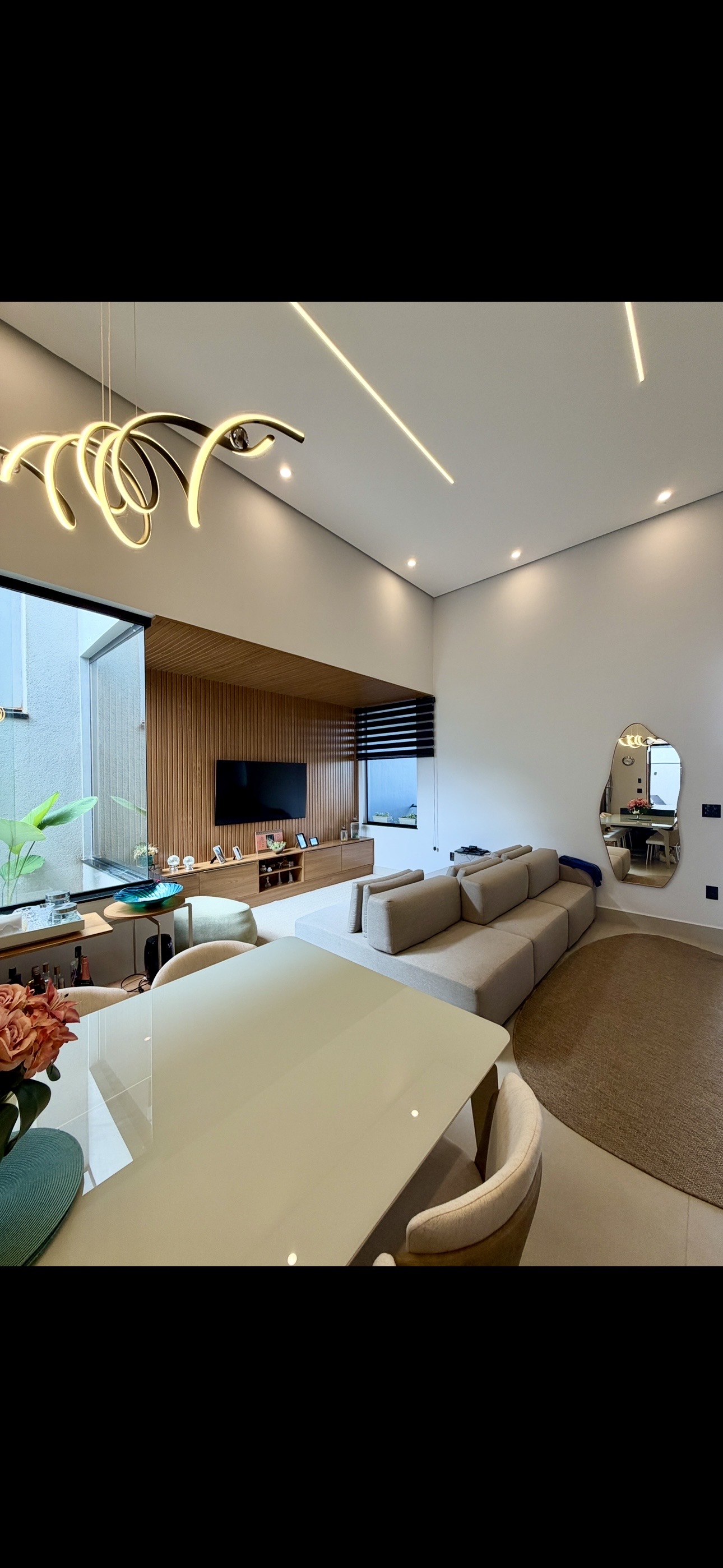 Casa de Alto Padrão à Venda no Veredas