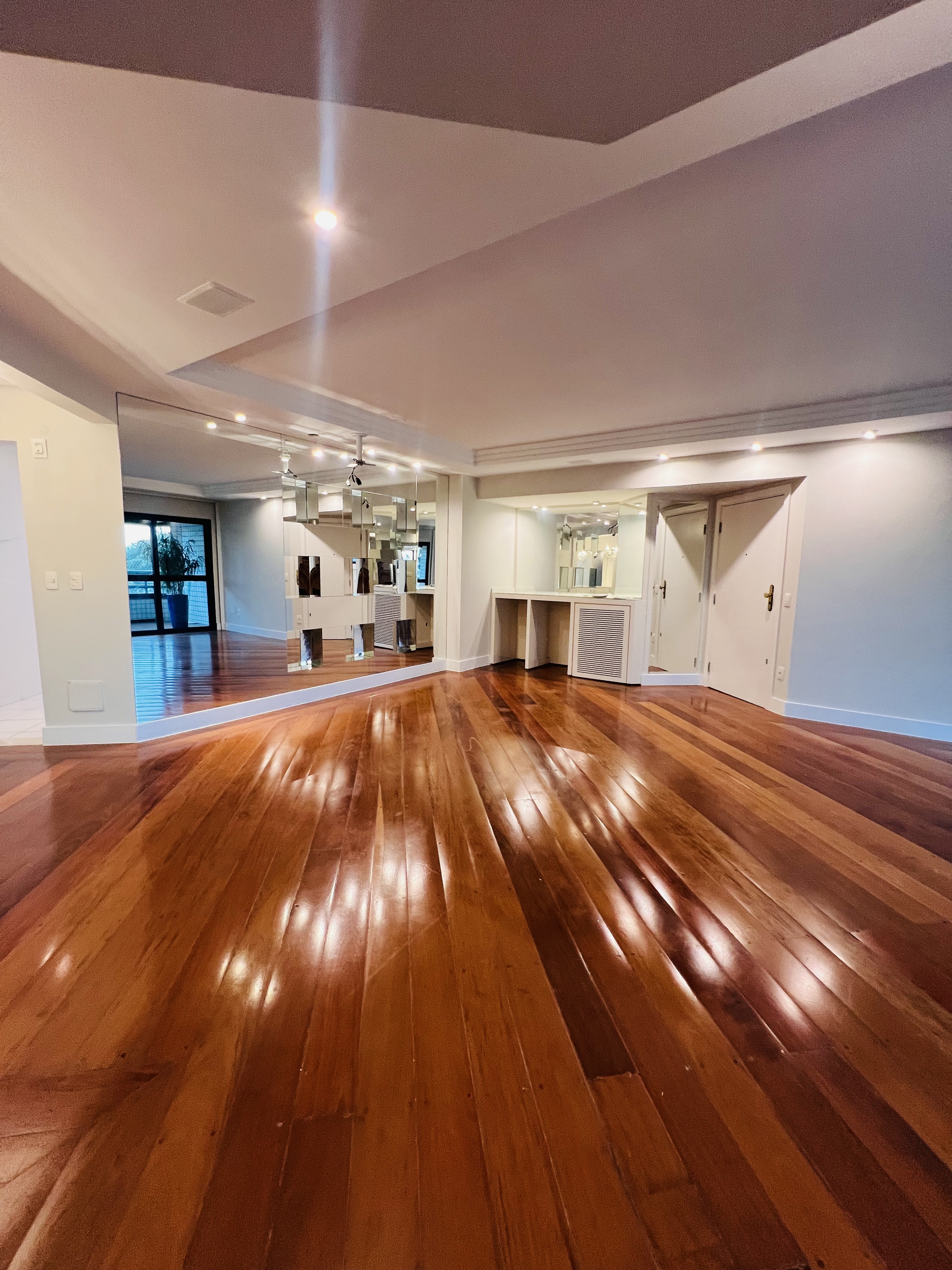 Apartamento à Venda - Centro