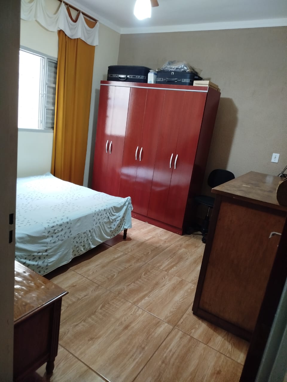 Casa à Venda no Jardim Luiza II