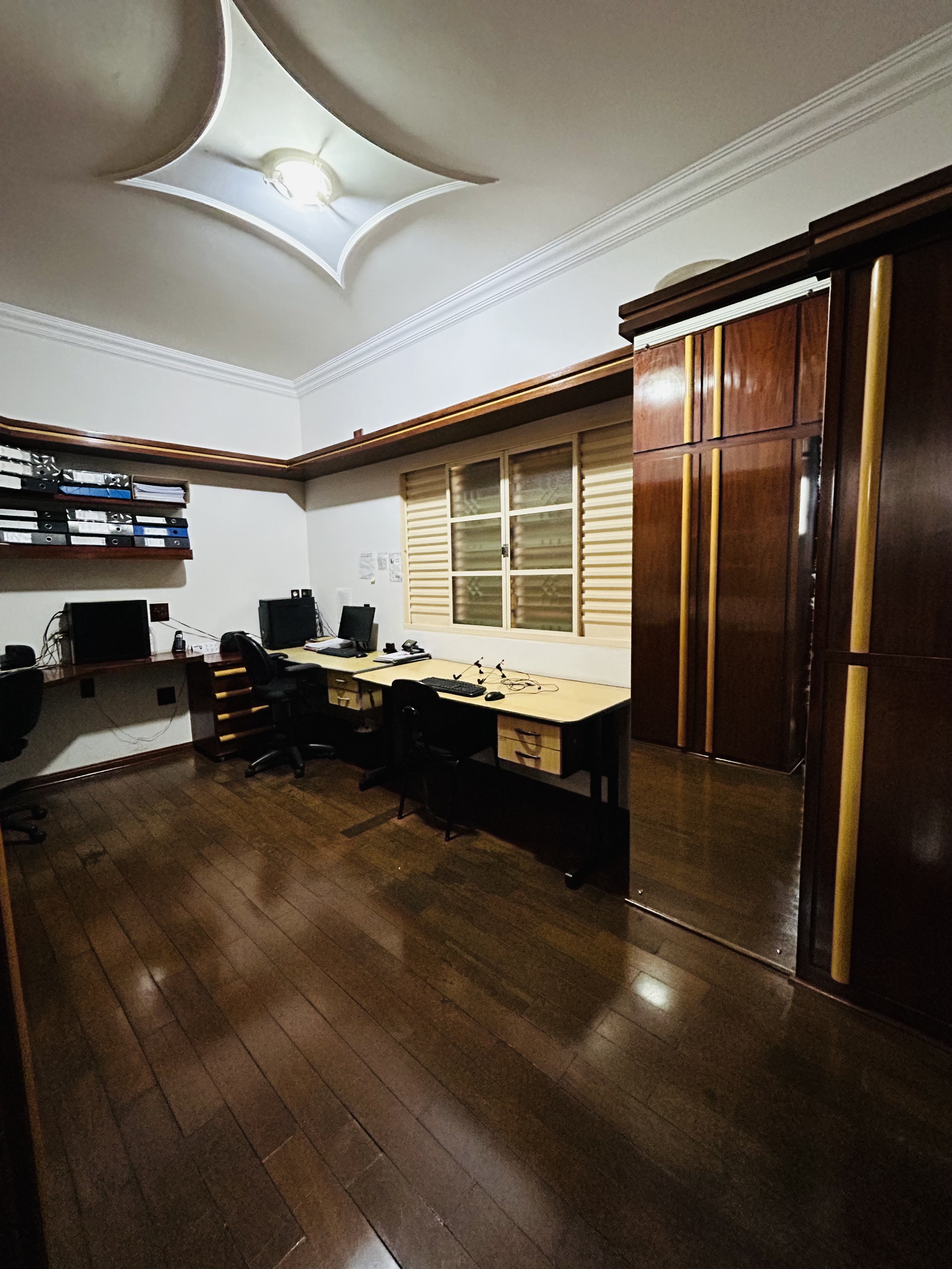 Casa à Venda – Vila Champagnat