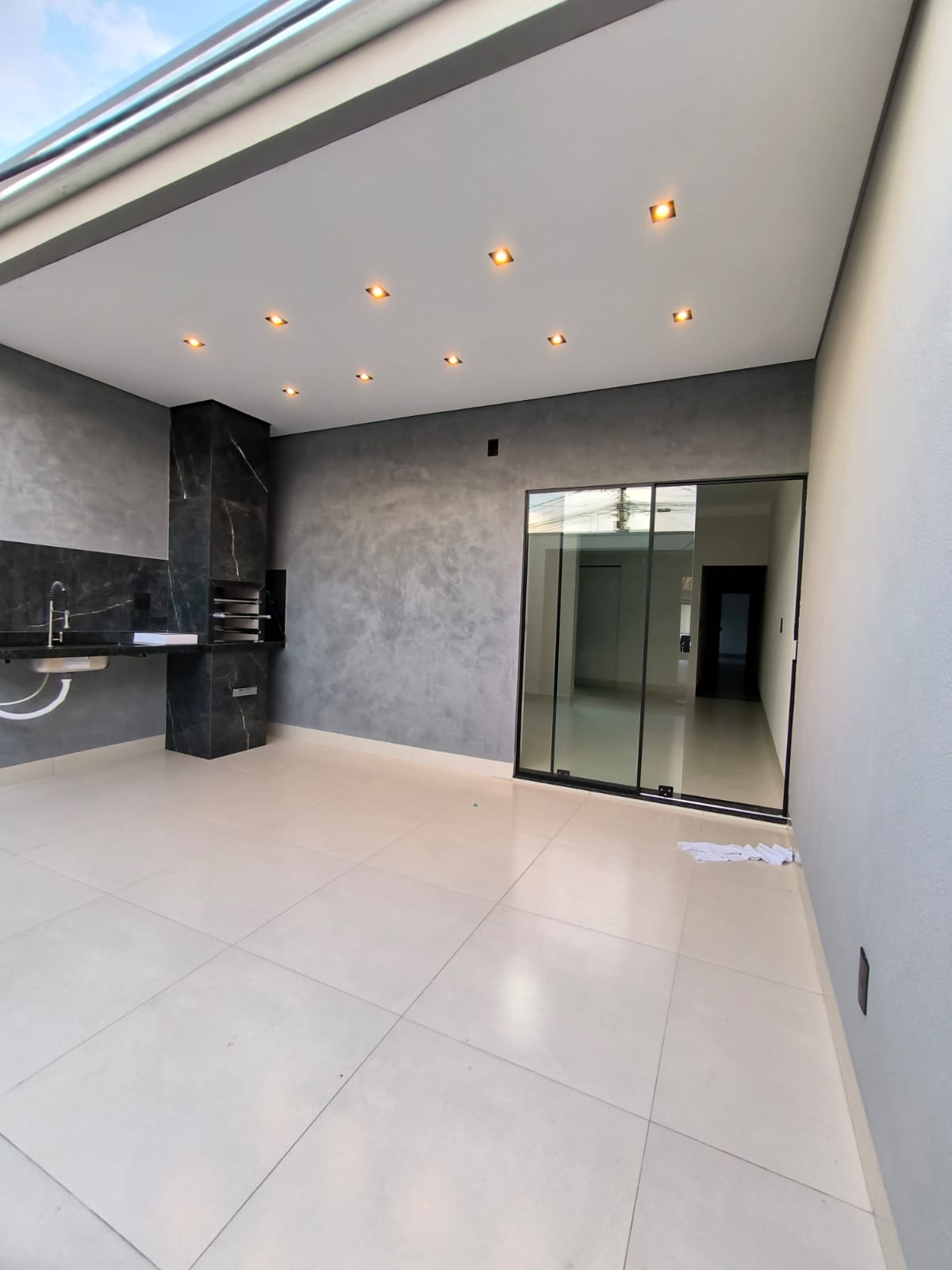 Casa Nova à Venda no Polo Club