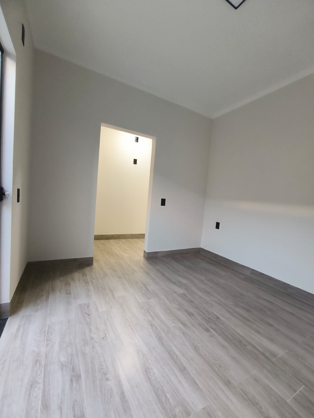 Casa Nova à Venda no Polo Club