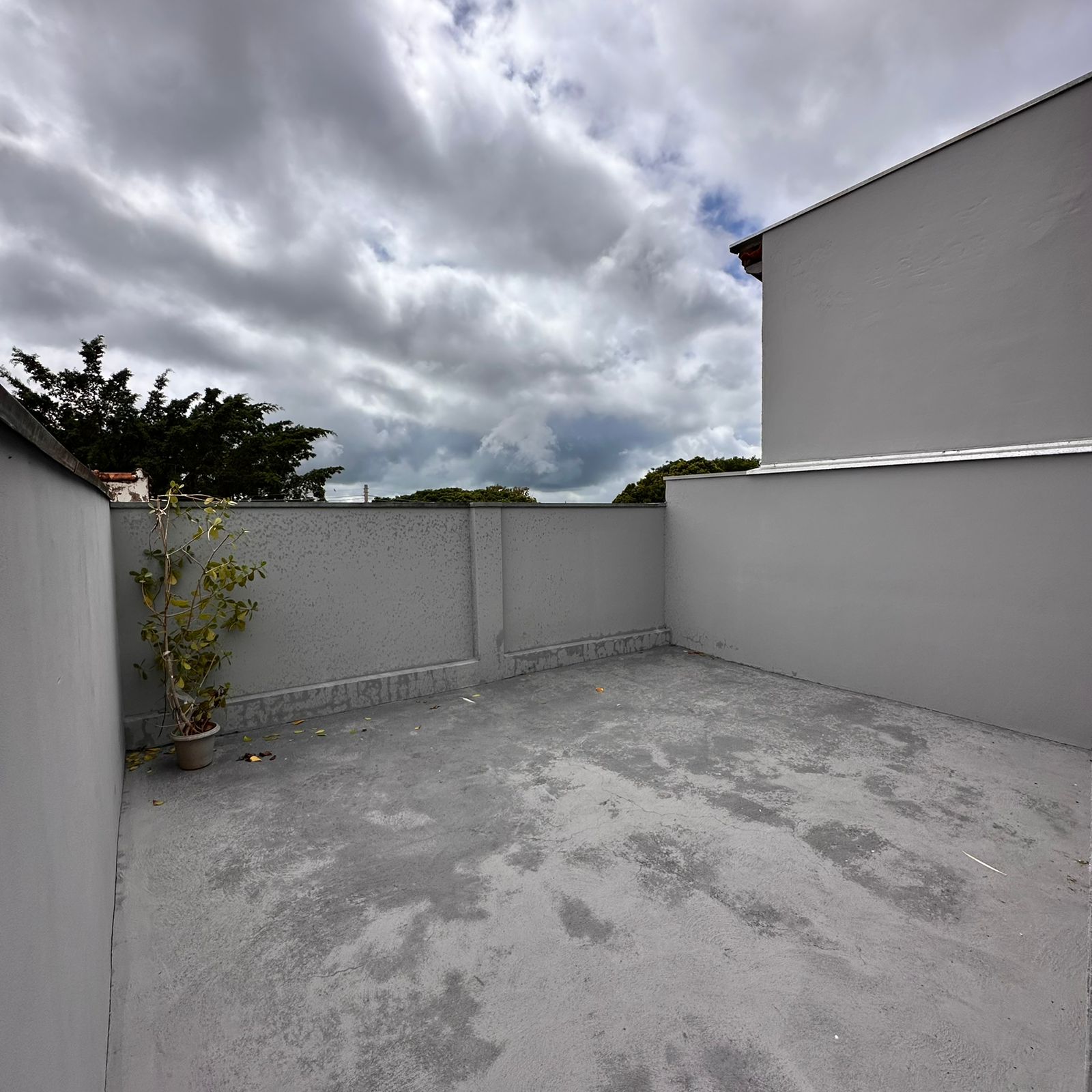 Casa no bairro Prolongamento Jardim Ângela Rosa à Venda