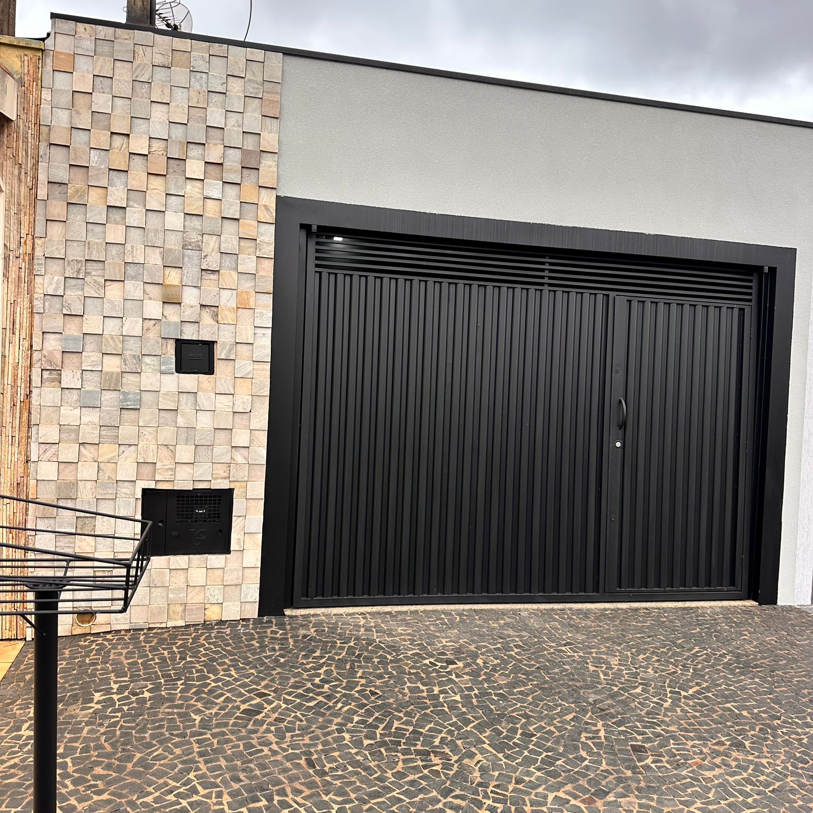 Casa no bairro Prolongamento Jardim Ângela Rosa à Venda