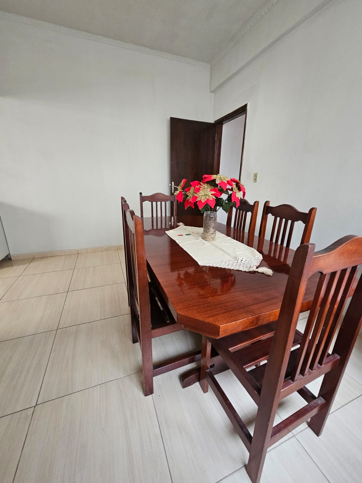 Casa no bairro Jardim Francano à Venda