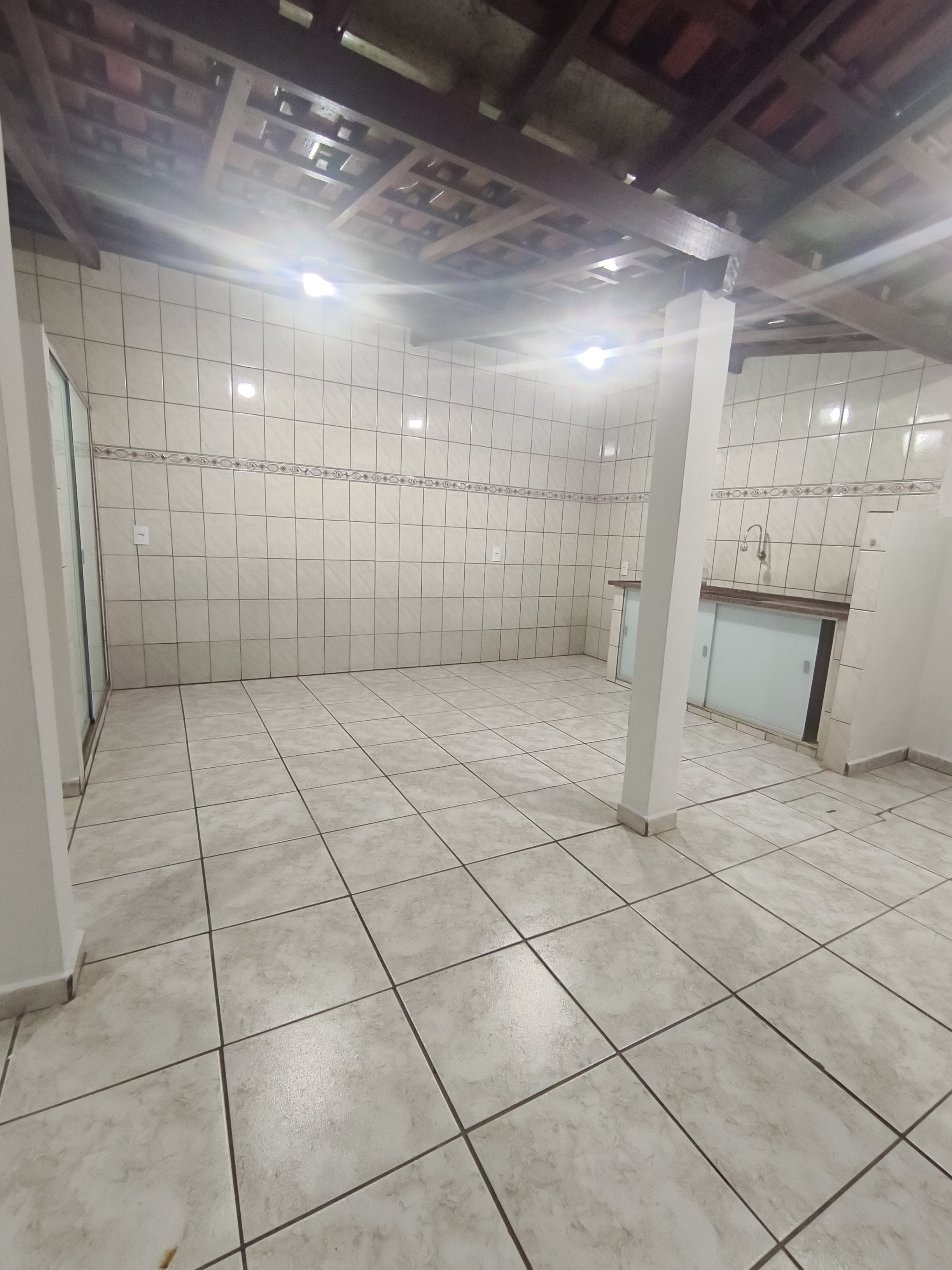 Casa no bairro Jardim Tropical à Venda