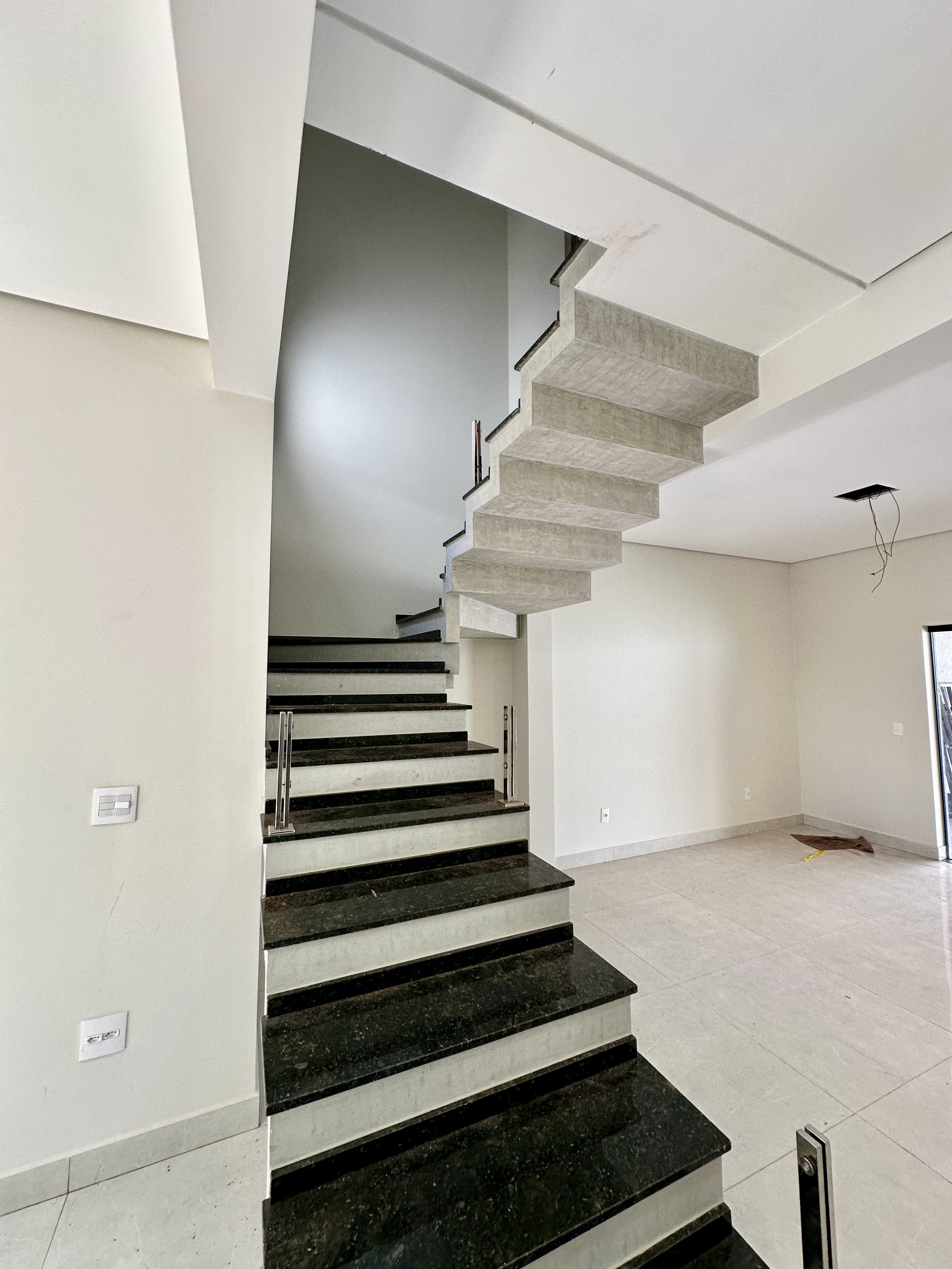 Casa no bairro Parque Franville à Venda