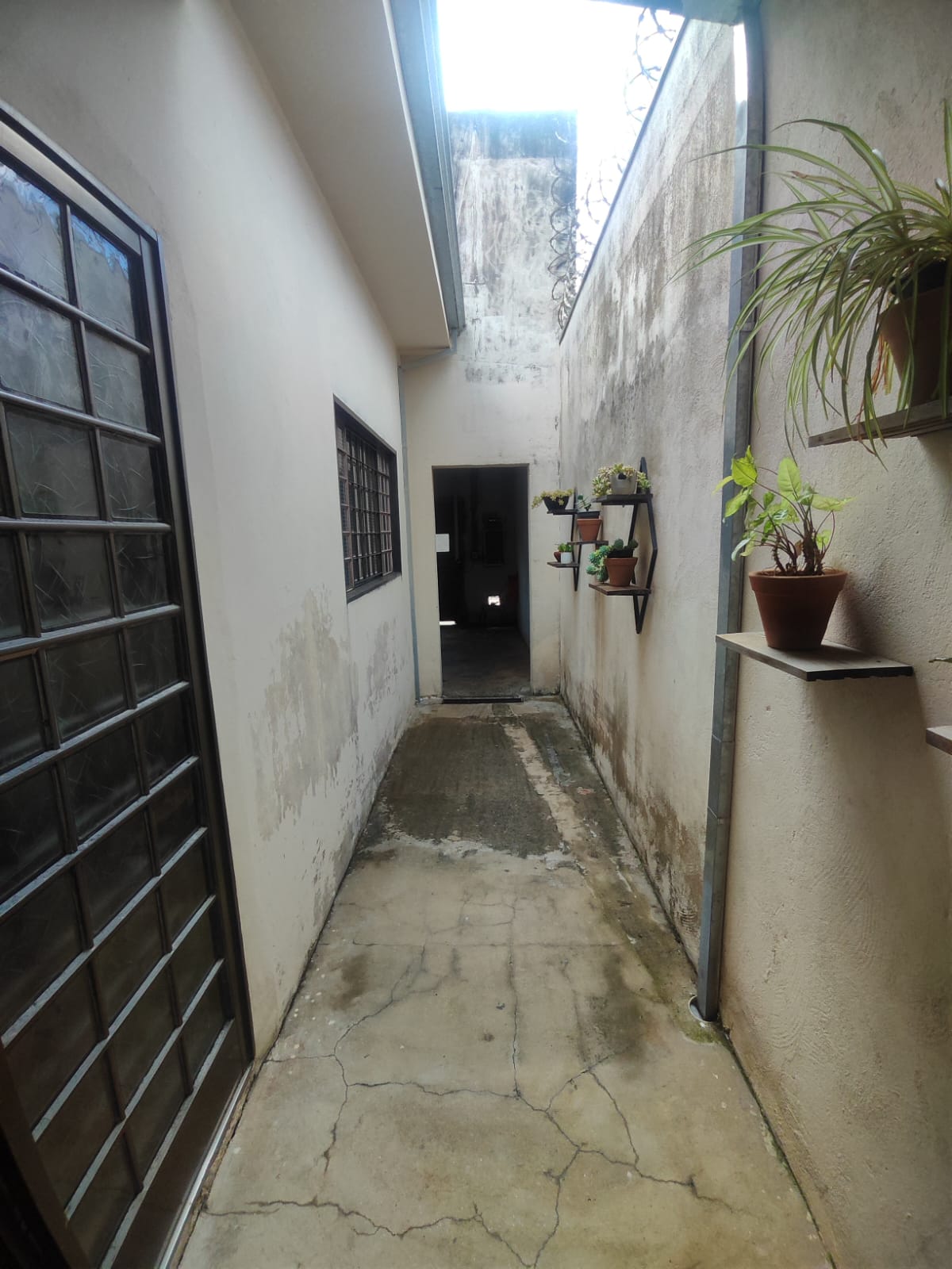 Casa no bairro Jardim Tropical II à Venda