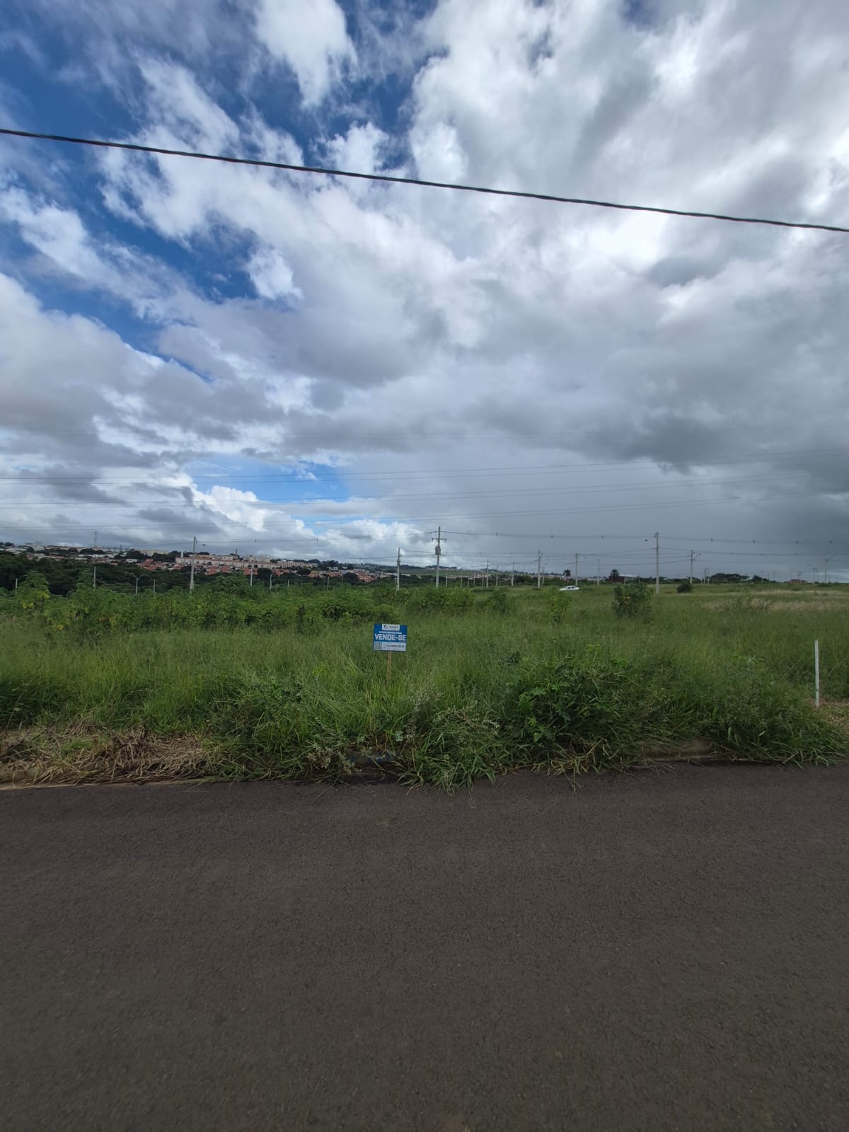 Terreno no bairro Residencial Pouso Alegre à Venda