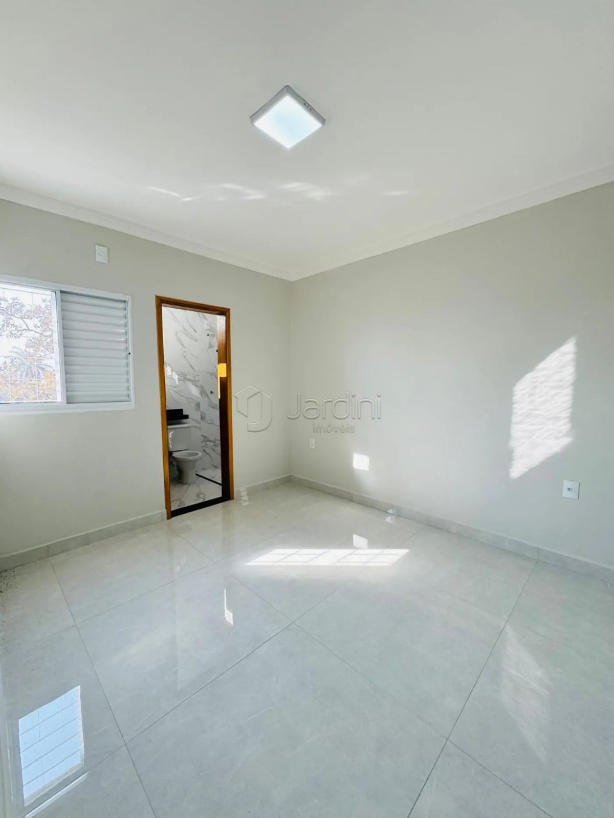 Apartamento no bairro Jardim Adelinha à Venda