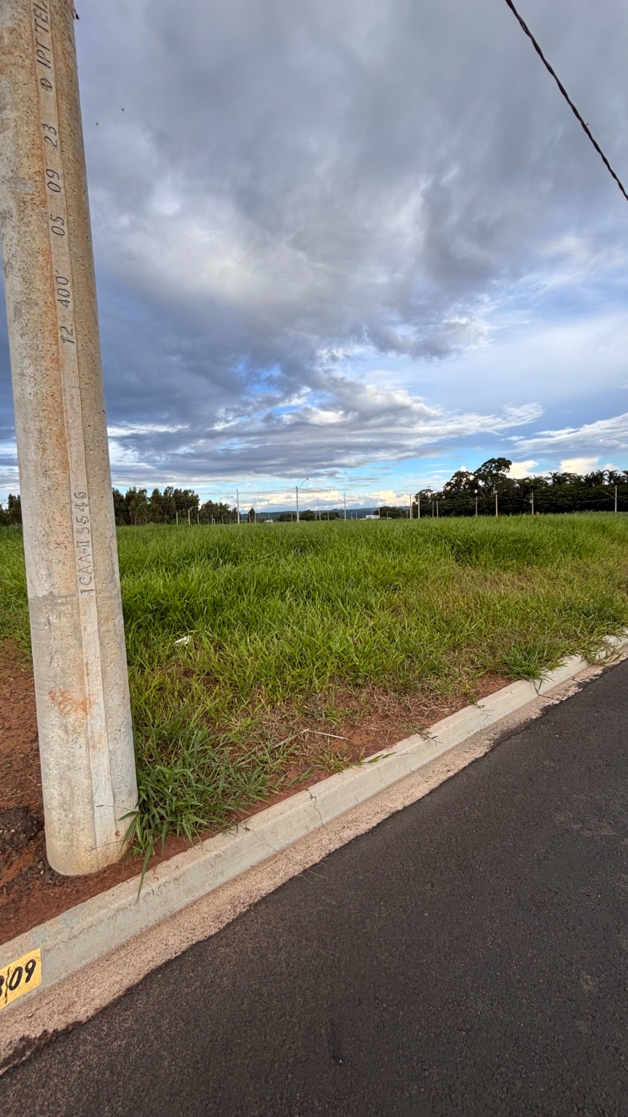 Terreno no bairro Residencial Irineu Zanetti à Venda