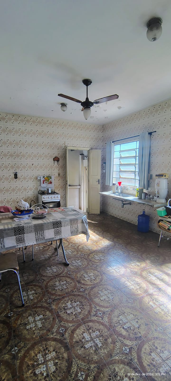 Casa no Centro à Venda