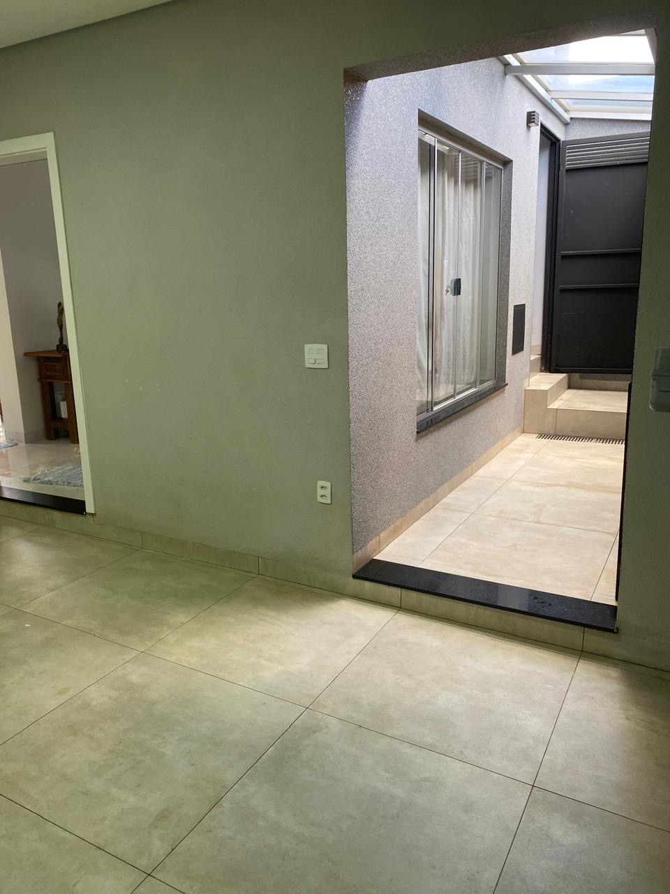 Casa no bairro Parque dos Cristais à Venda