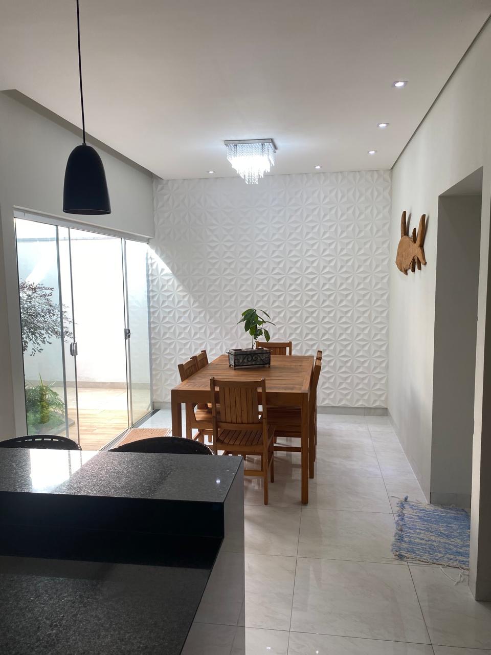 Casa no bairro Parque dos Cristais à Venda