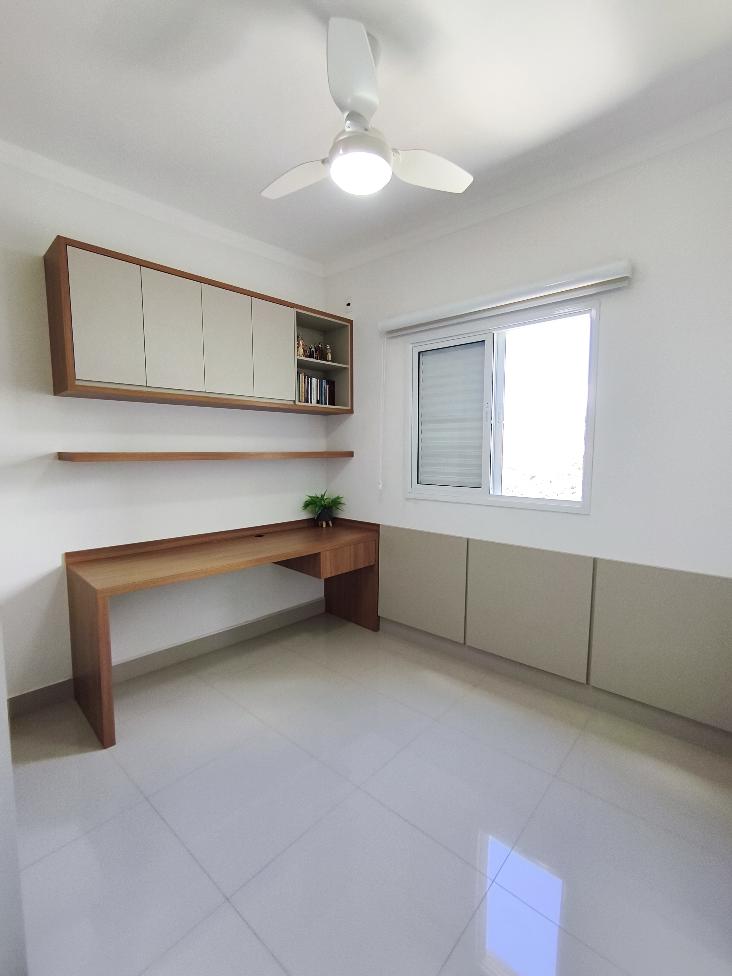 Apartamento no bairro Jardim Santana à Venda