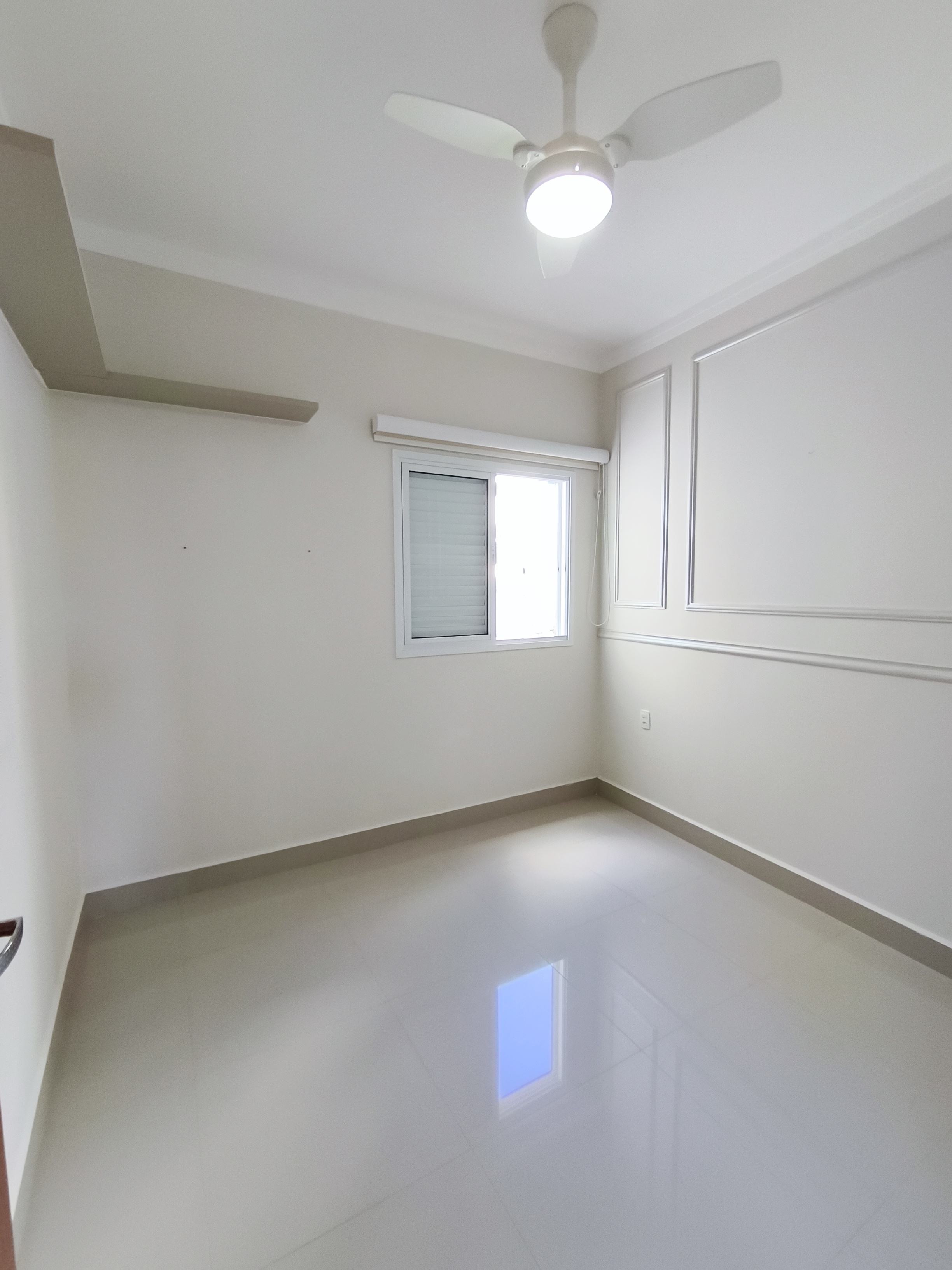 Apartamento no bairro Jardim Santana à Venda