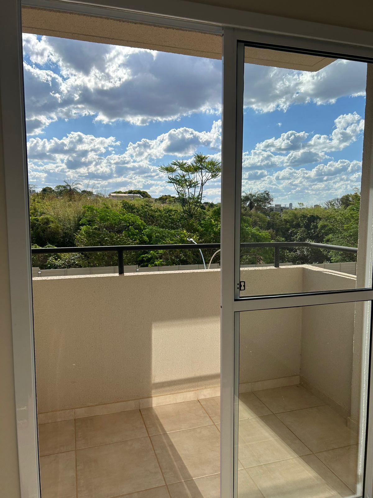 Apartamento no bairro Recanto Elimar II à Venda