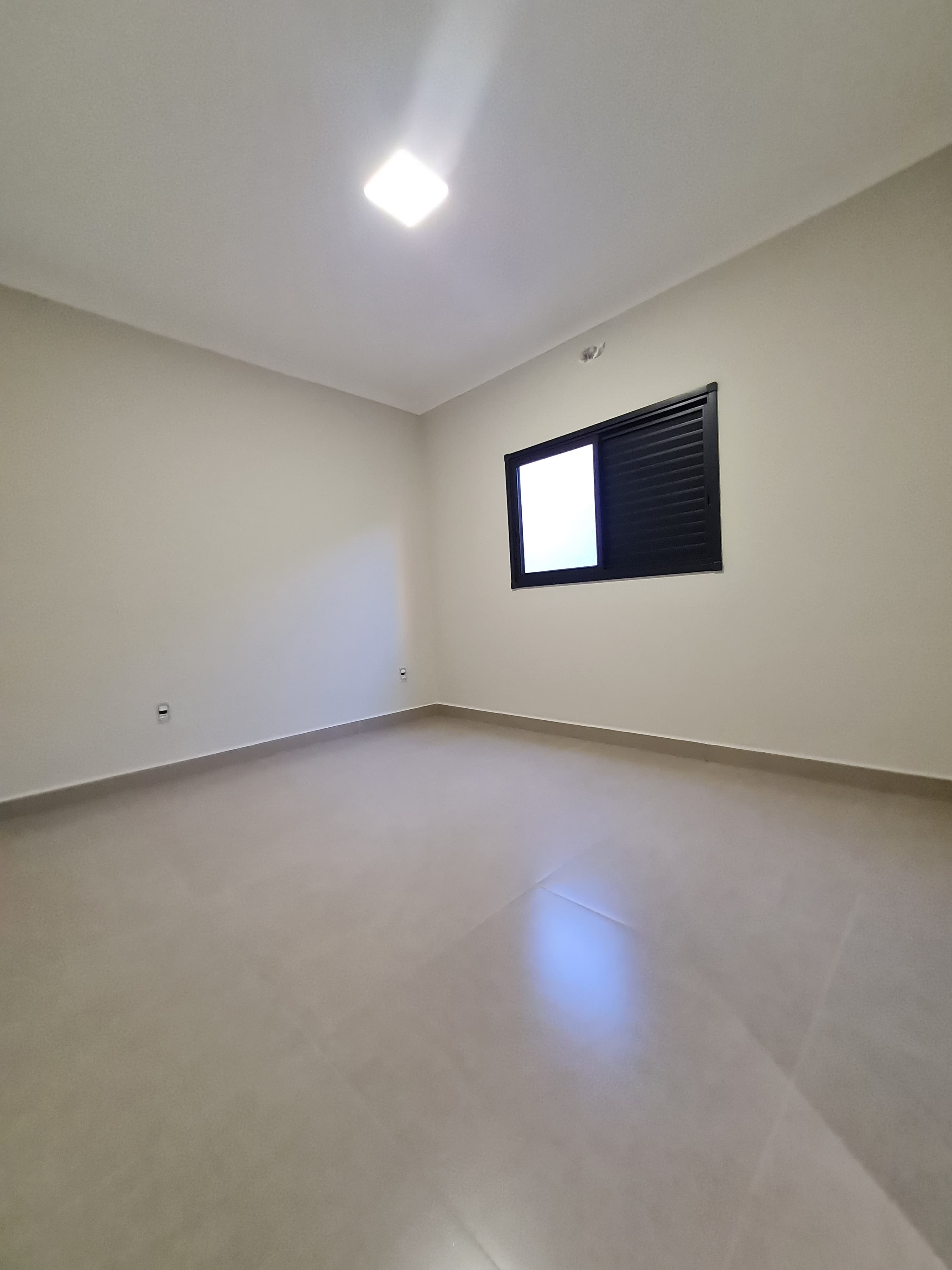 Casa no bairro Prolongamento Jardim Lima à Venda