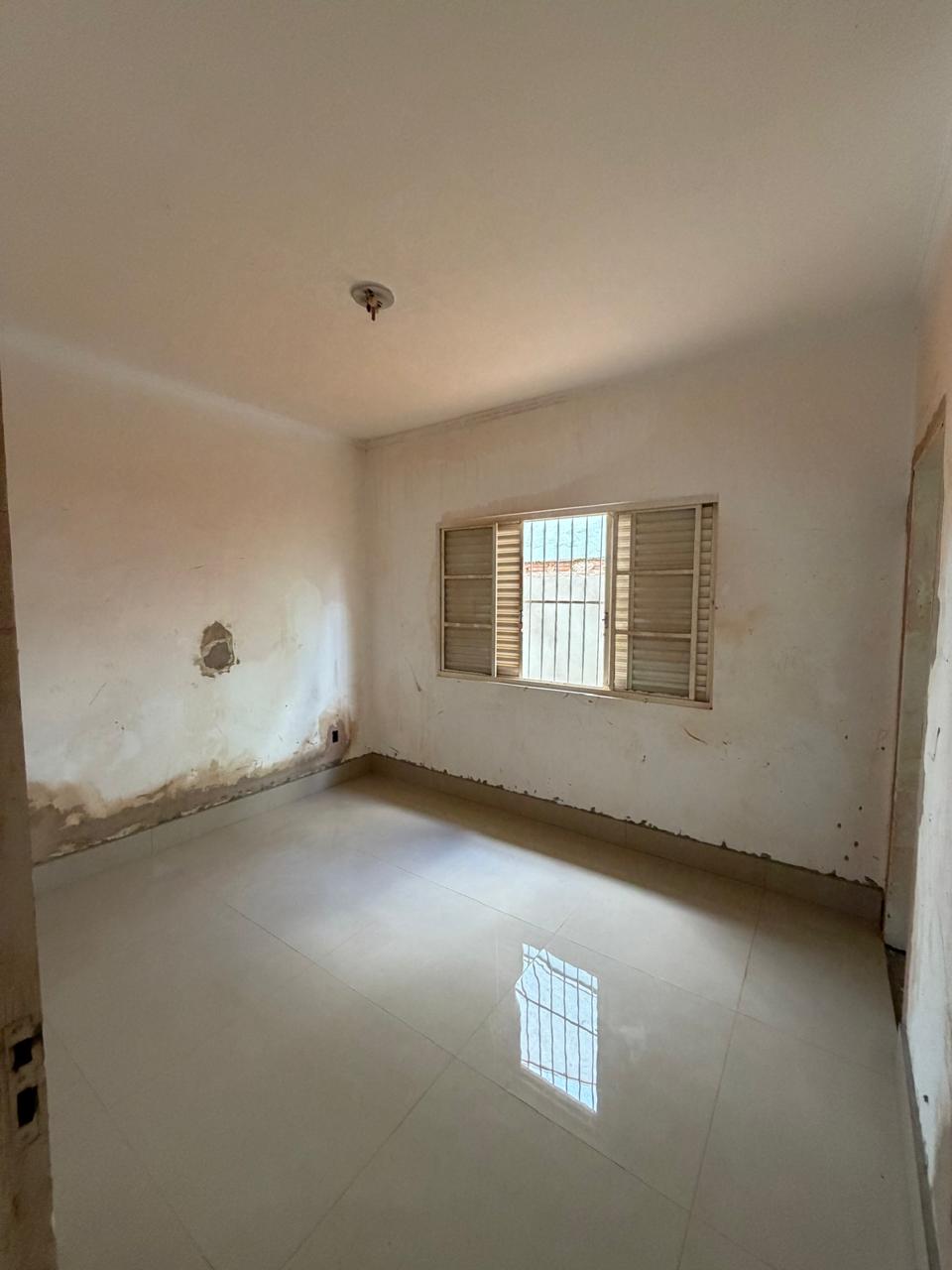 Casa no bairro Jardim Roselândia à Venda