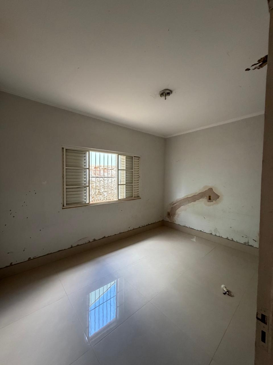 Casa no bairro Jardim Roselândia à Venda