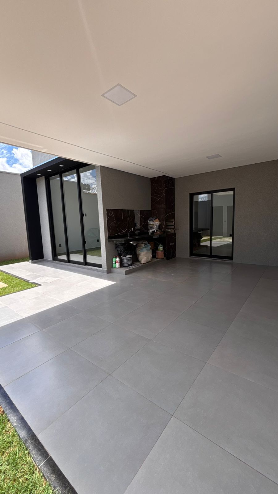 Casa no bairro Parque das Esmeraldas à Venda