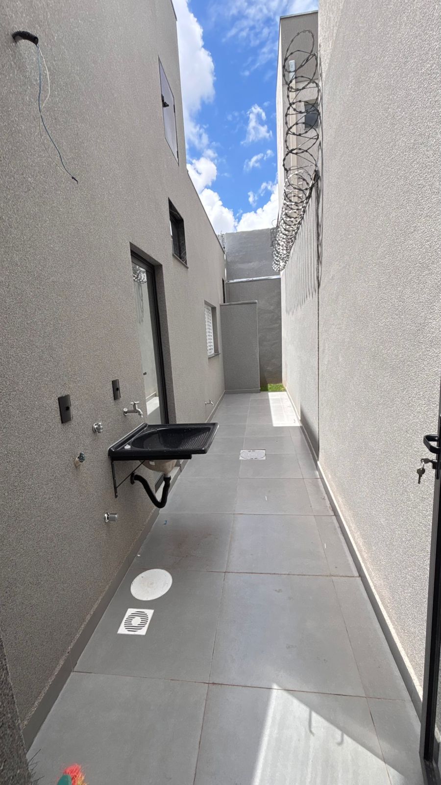 Casa no bairro Parque das Esmeraldas à Venda