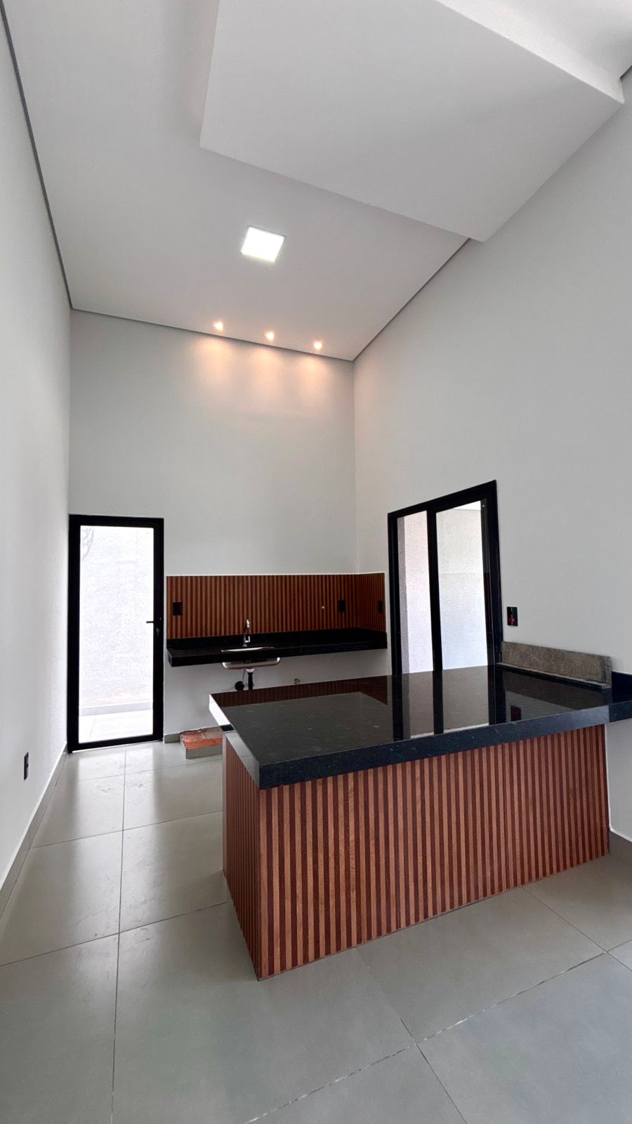 Casa no bairro Parque das Esmeraldas à Venda