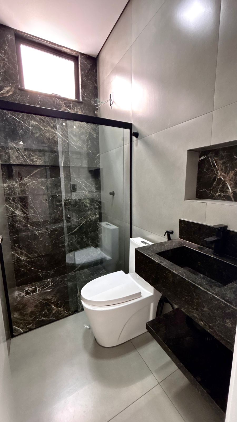 Casa no bairro Parque das Esmeraldas à Venda