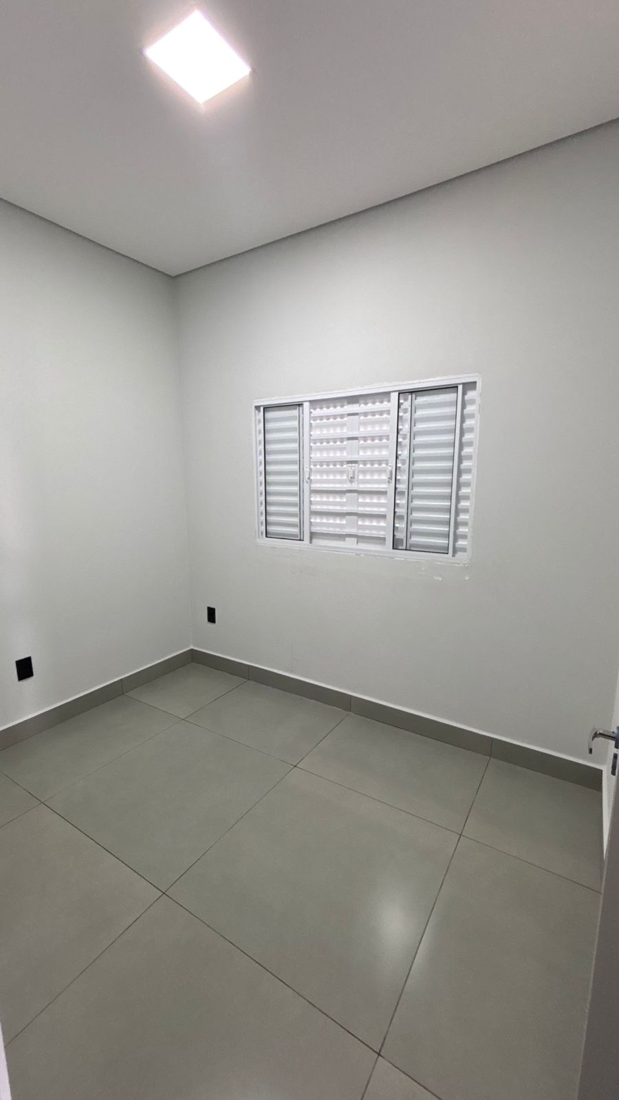 Casa no bairro Parque das Esmeraldas à Venda