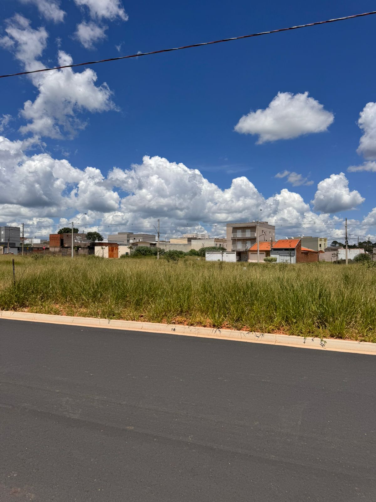 Terreno no bairro Prolongamento Parque das Esmeraldas à Venda
