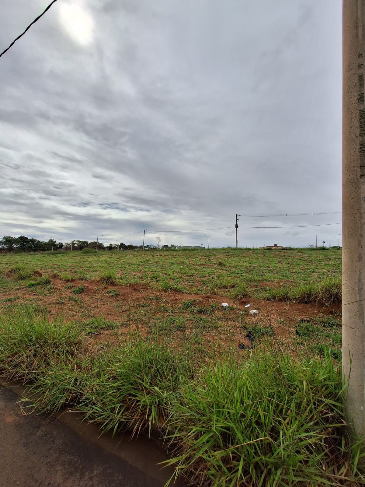 Terreno no bairro Loteamento Quinta do Oeste à Venda