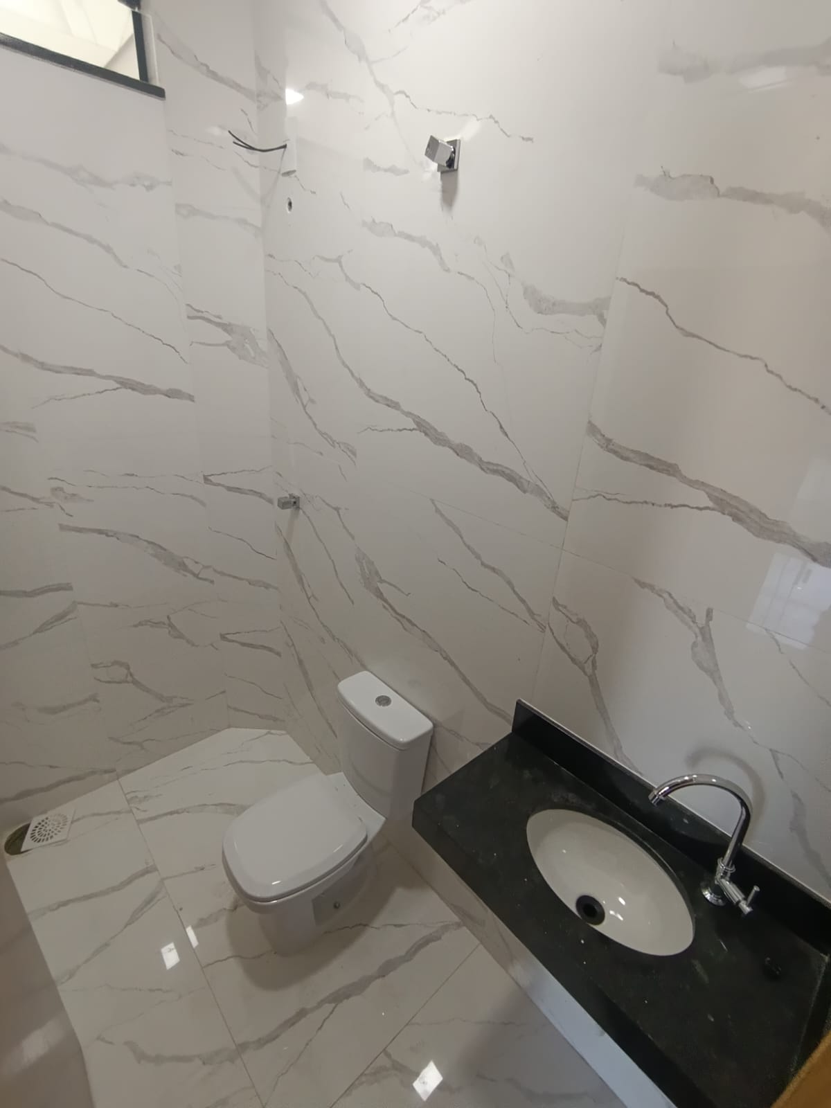 Apartamento no bairro Jardim Luiza II à Venda