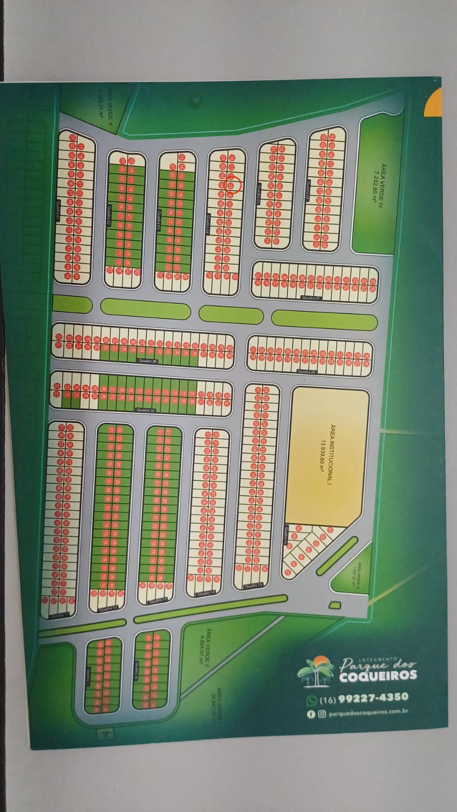 Terreno no bairro Parque dos Coqueiros à Venda