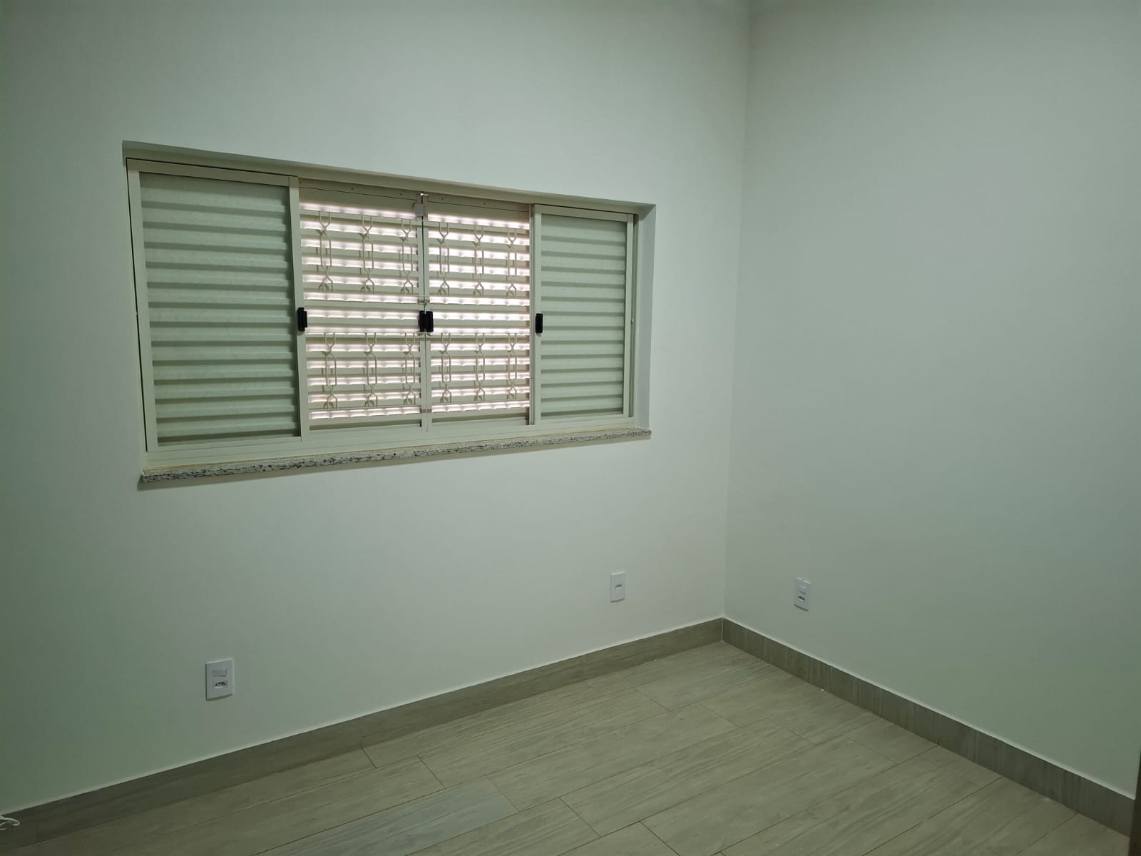 Casa no bairro Esplanada Primo Meneghetti II à Venda