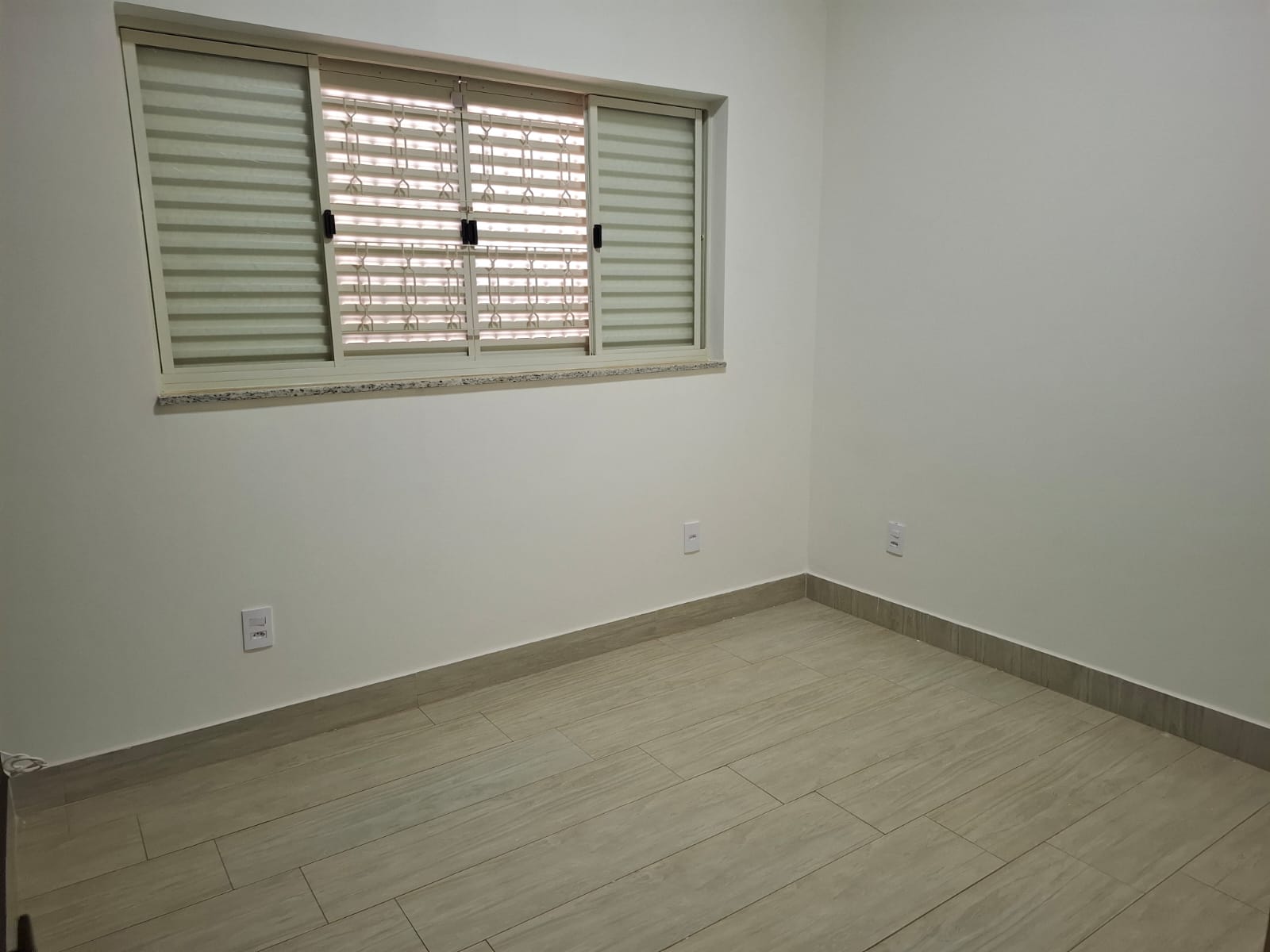 Casa no bairro Esplanada Primo Meneghetti II à Venda