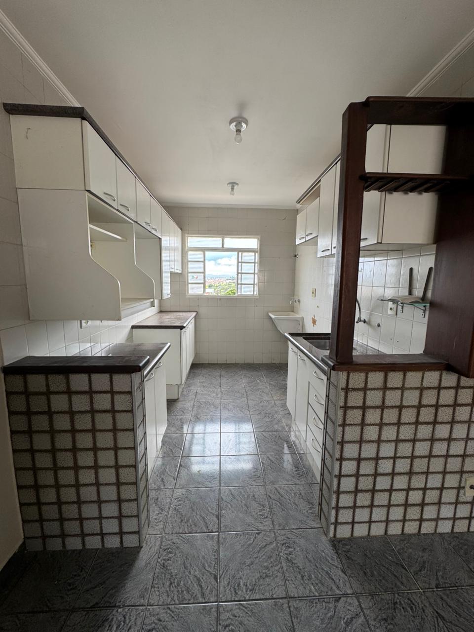 Apartamento no bairro Vila Pandolfo à Venda