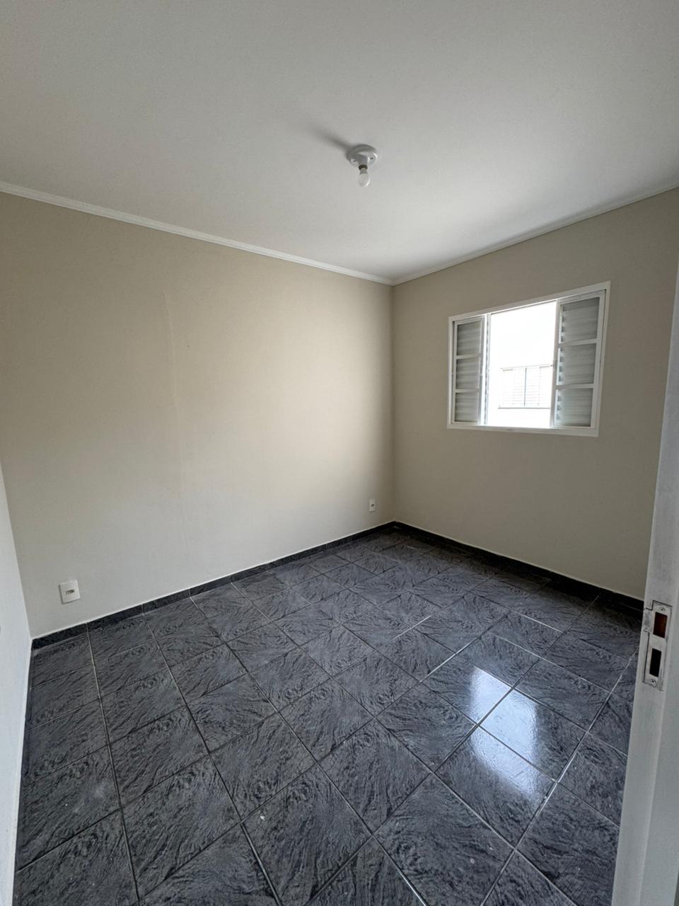 Apartamento no bairro Vila Pandolfo à Venda