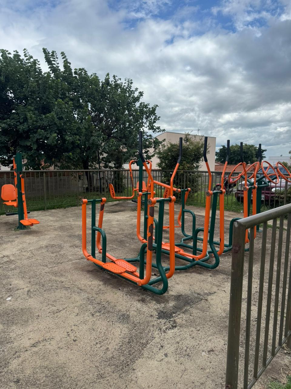 Apartamento no bairro Vila Rezende à Venda