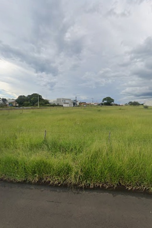 Terreno no bairro Parque das Árvores à Venda