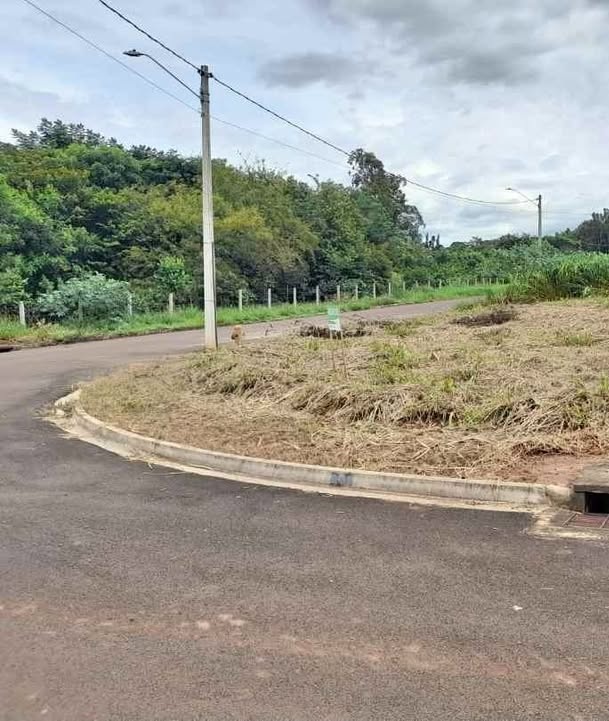 Terreno no bairro Morada do Lago à Venda