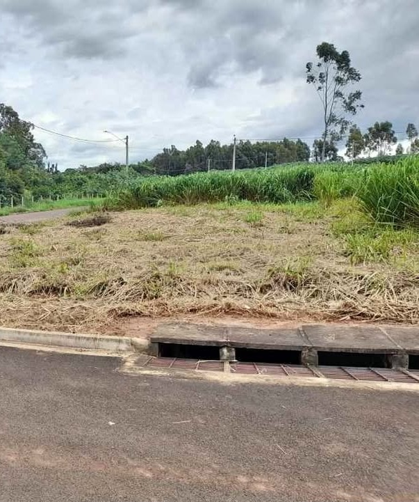 Terreno no bairro Morada do Lago à Venda