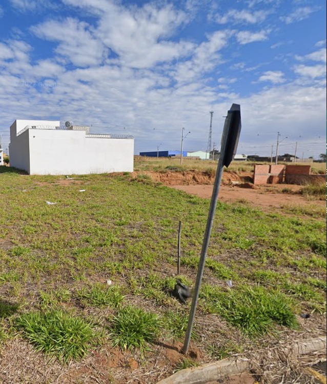 Terreno no bairro Jardim Zelinda à Venda