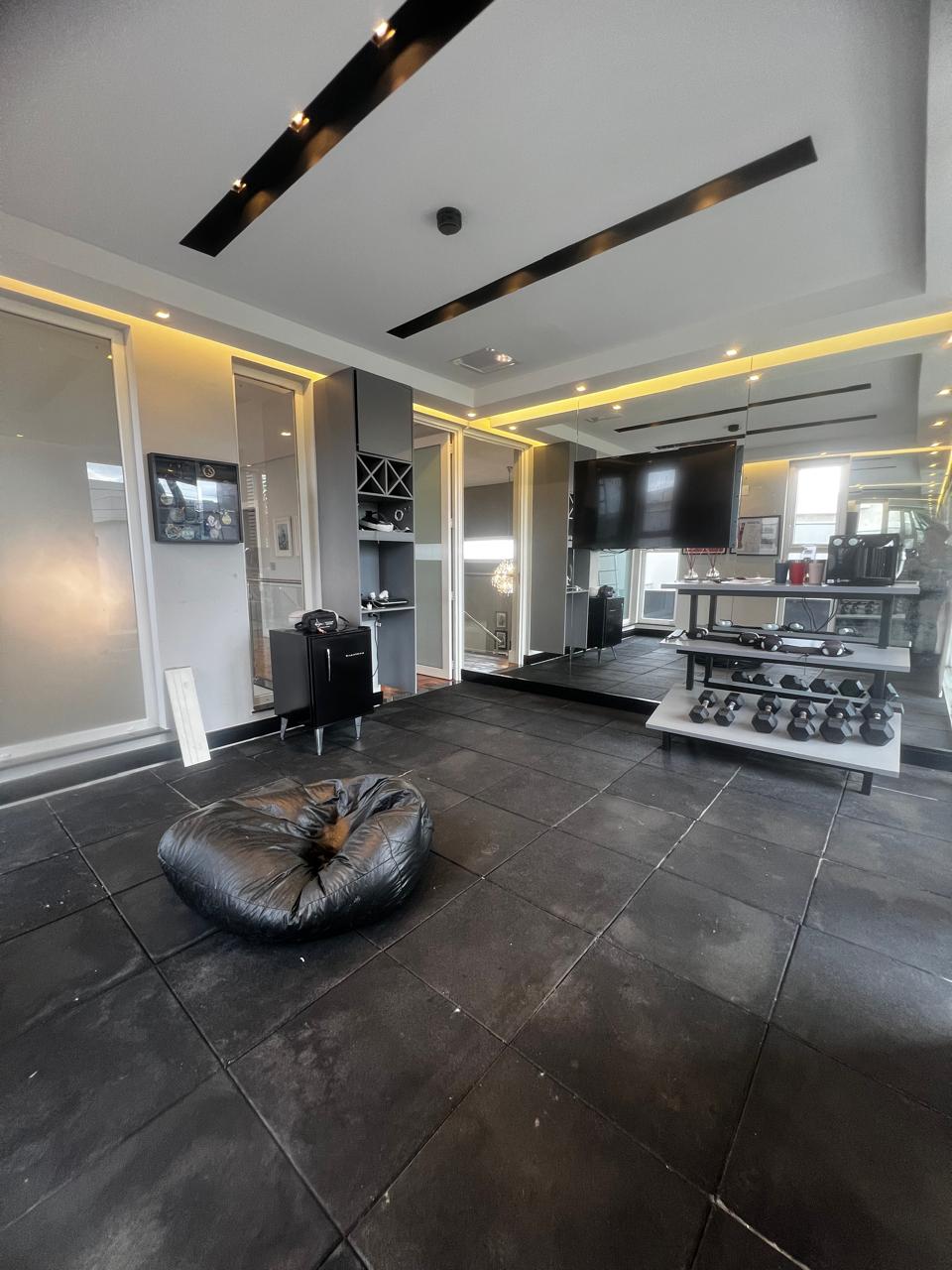 Casa no bairro Villa Toscana à Venda